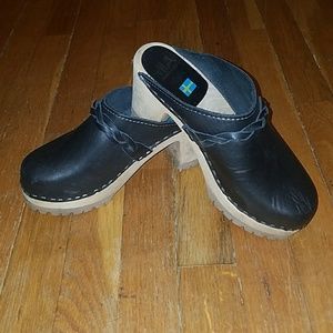 MIA  black clogs